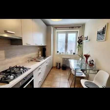 Apartmentbratislavaforu براتسيلافا